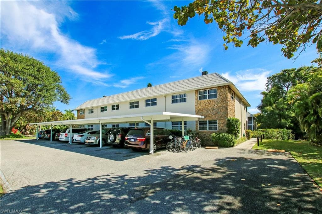 561 Periwinkle WAY # E2, SANIBEL FL 33957-21