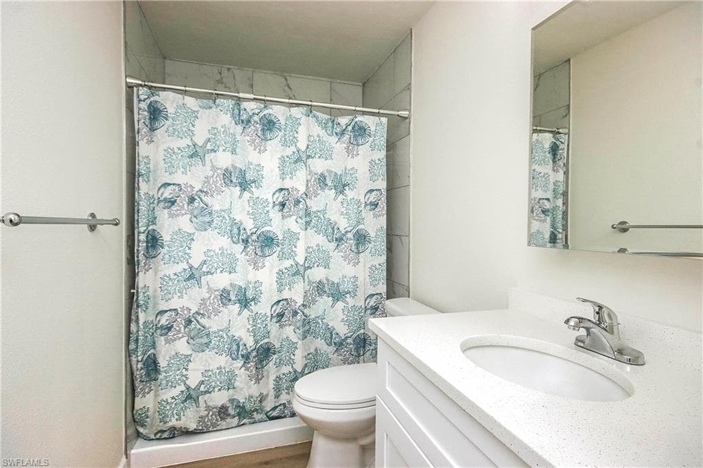 561 Periwinkle WAY # E2, SANIBEL FL 33957-8