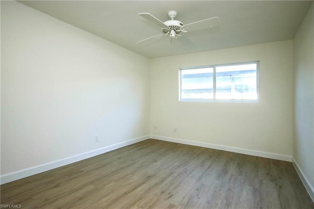 561 Periwinkle WAY # E2, SANIBEL FL 33957-9