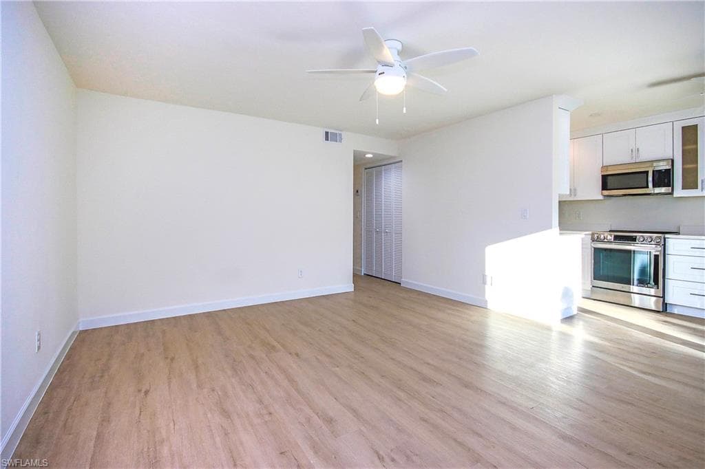 561 Periwinkle WAY # E2, SANIBEL FL 33957-7
