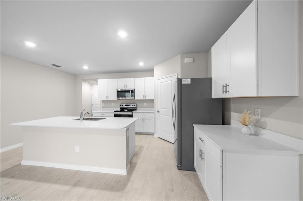 2965 Ernest WAY, FORT MYERS FL 33905-7