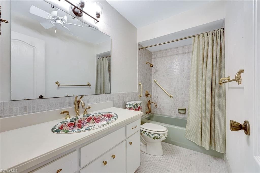 6760 Winkler RD # 1, FORT MYERS FL 33919-15