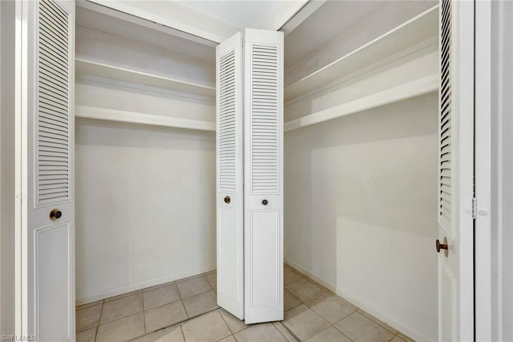 6760 Winkler RD # 1, FORT MYERS FL 33919-13