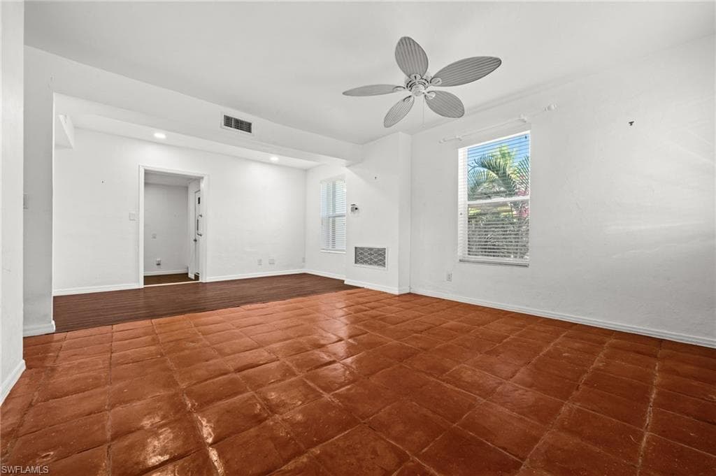 715 10th ST N, NAPLES FL 34102-2