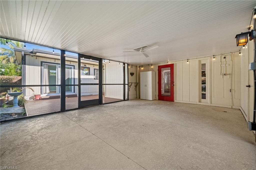 715 10th ST N, NAPLES FL 34102-19