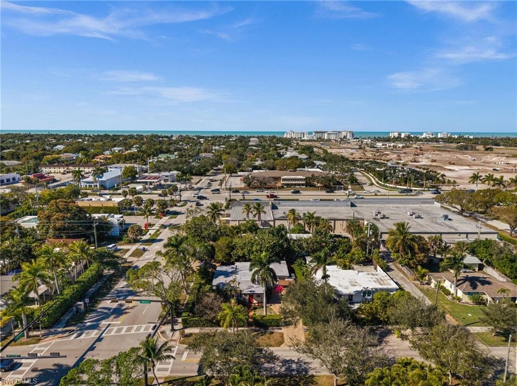 715 10th ST N, NAPLES FL 34102-32