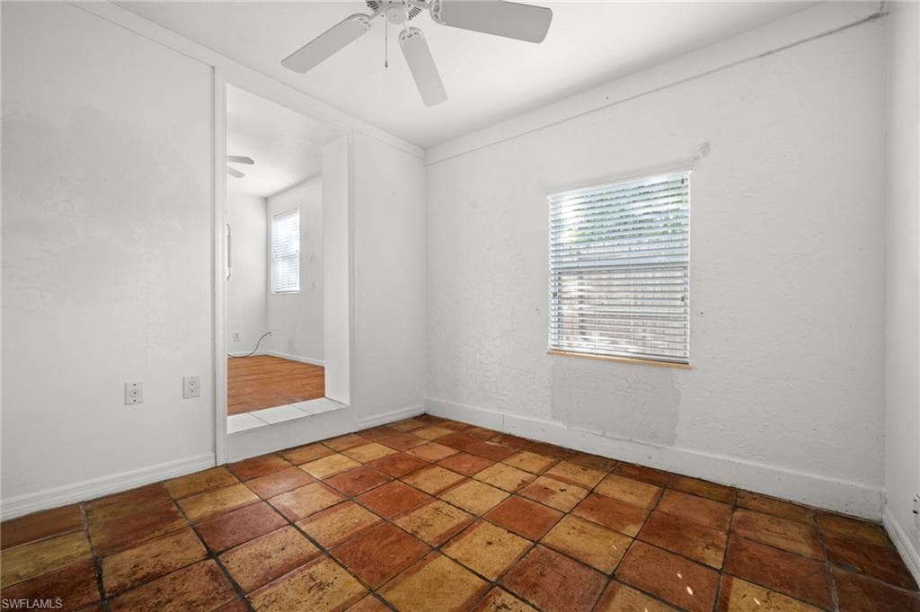 715 10th ST N, NAPLES FL 34102-10