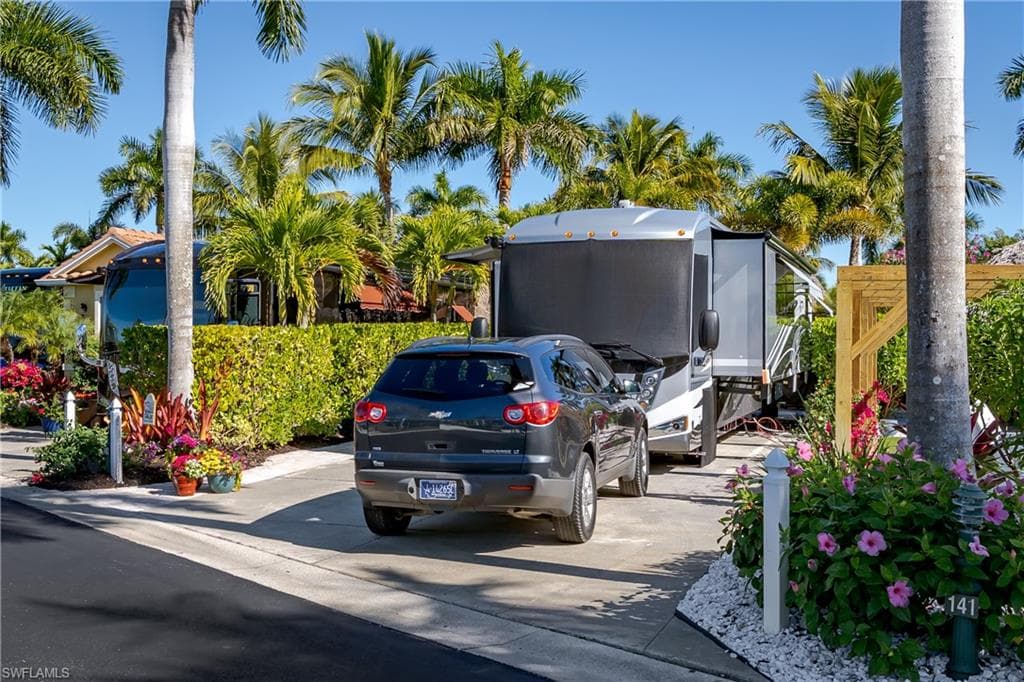 13466 Ladyfish LN, NAPLES FL 34114-31