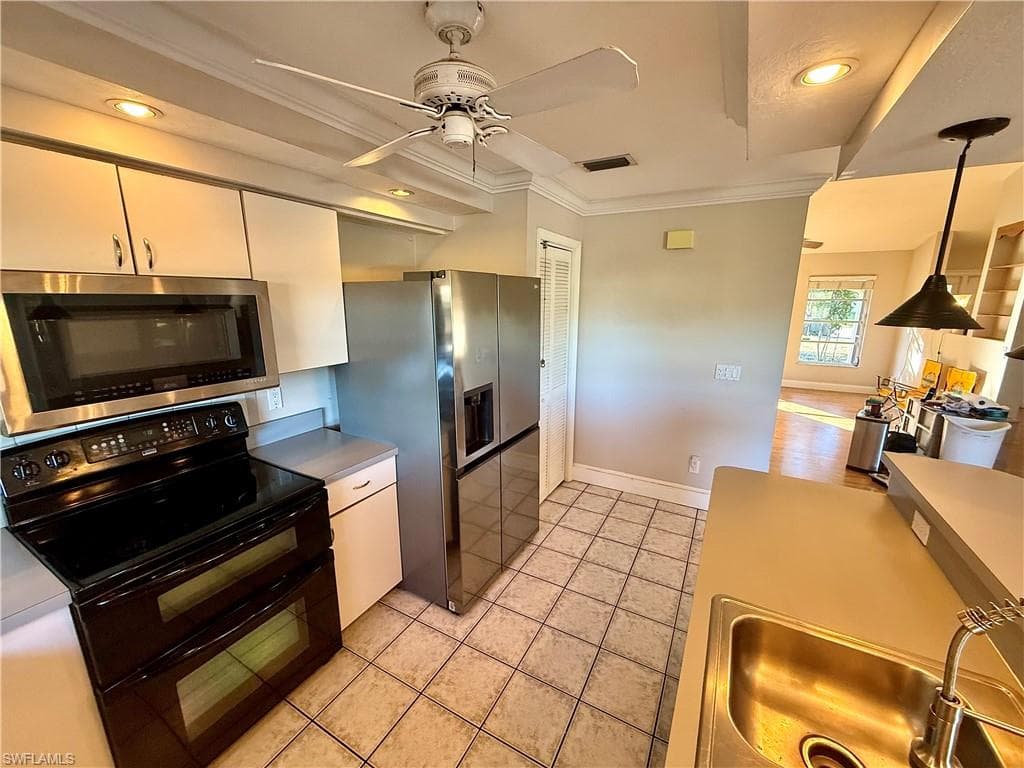 10192 Shade Tree CT, BONITA SPRINGS FL 34135-6