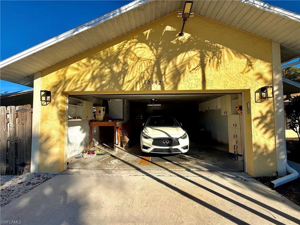 10192 Shade Tree CT, BONITA SPRINGS FL 34135-27