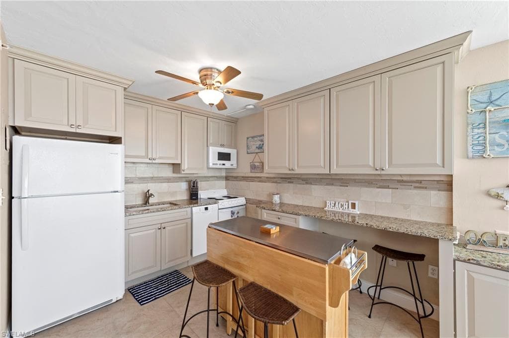 8701 Estero BLVD # 102, BONITA SPRINGS FL 33931-4