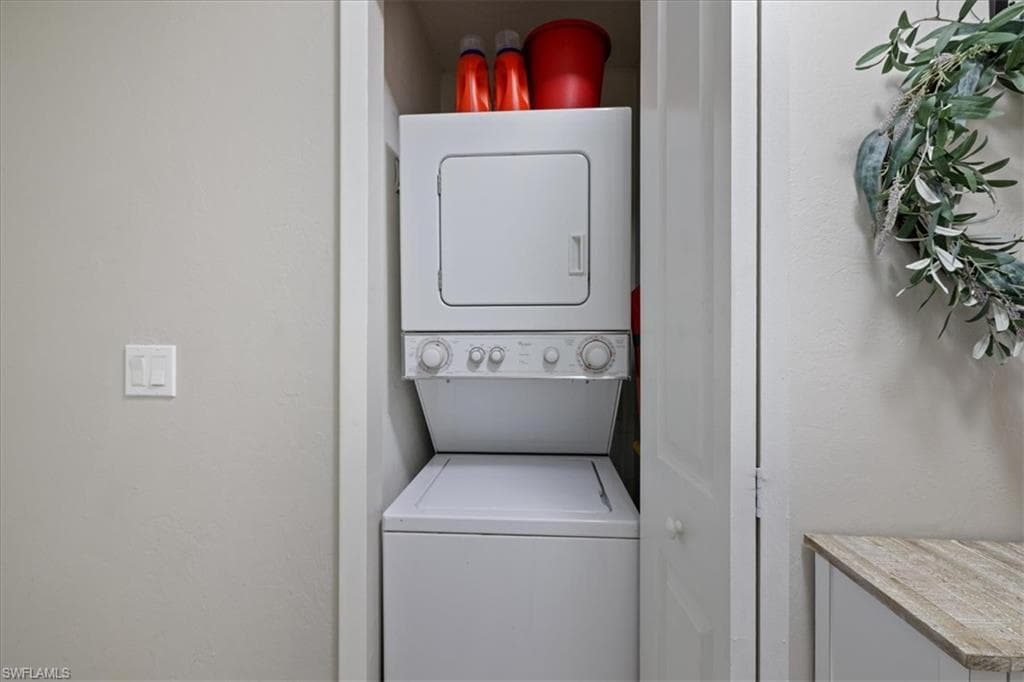 4010 Skyline BLVD # 111, CAPE CORAL FL 33914-21
