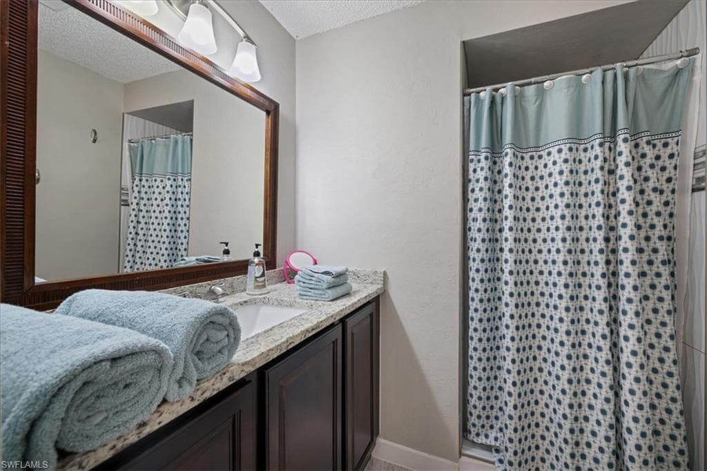 4010 Skyline BLVD # 111, CAPE CORAL FL 33914-17