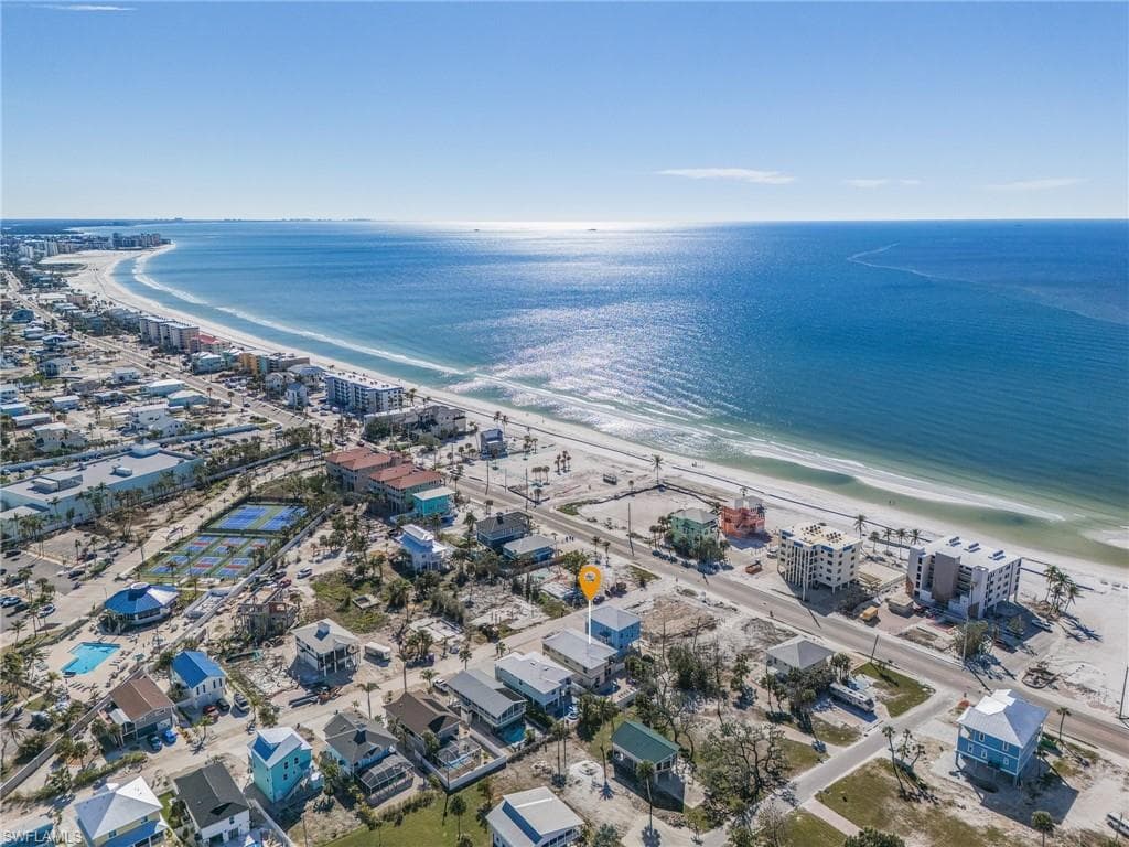 109 Gulfview AVE, FORT MYERS BEACH FL 33931-29