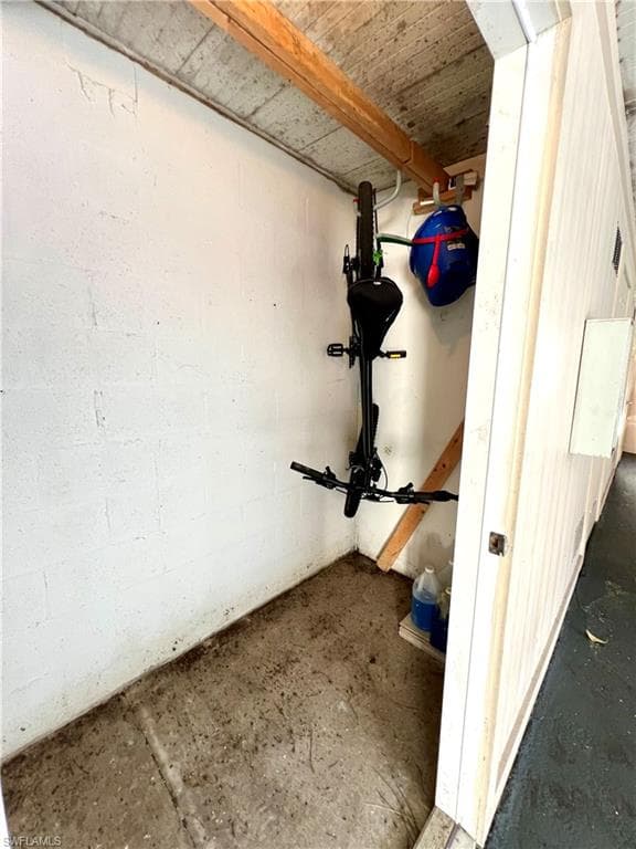 705 Augusta BLVD # 9, NAPLES FL 34113-23