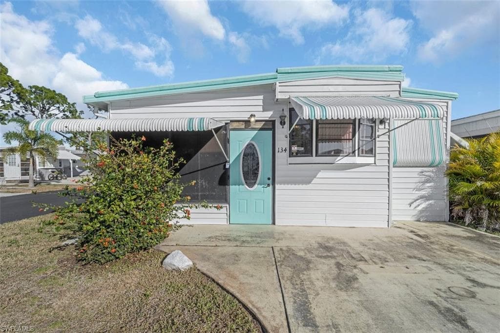 134 Amble DR, NORTH FORT MYERS FL 33903-3