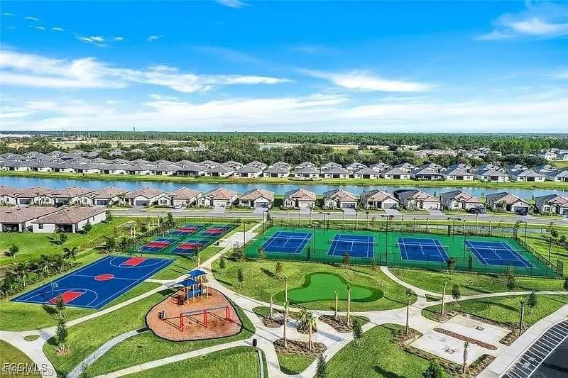 13809 Rosewater CT, FORT MYERS FL 33913-38