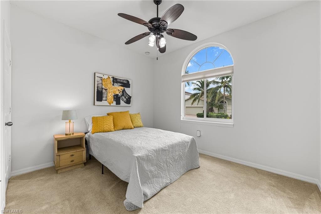 8615 Sumner AVE, FORT MYERS FL 33908-21