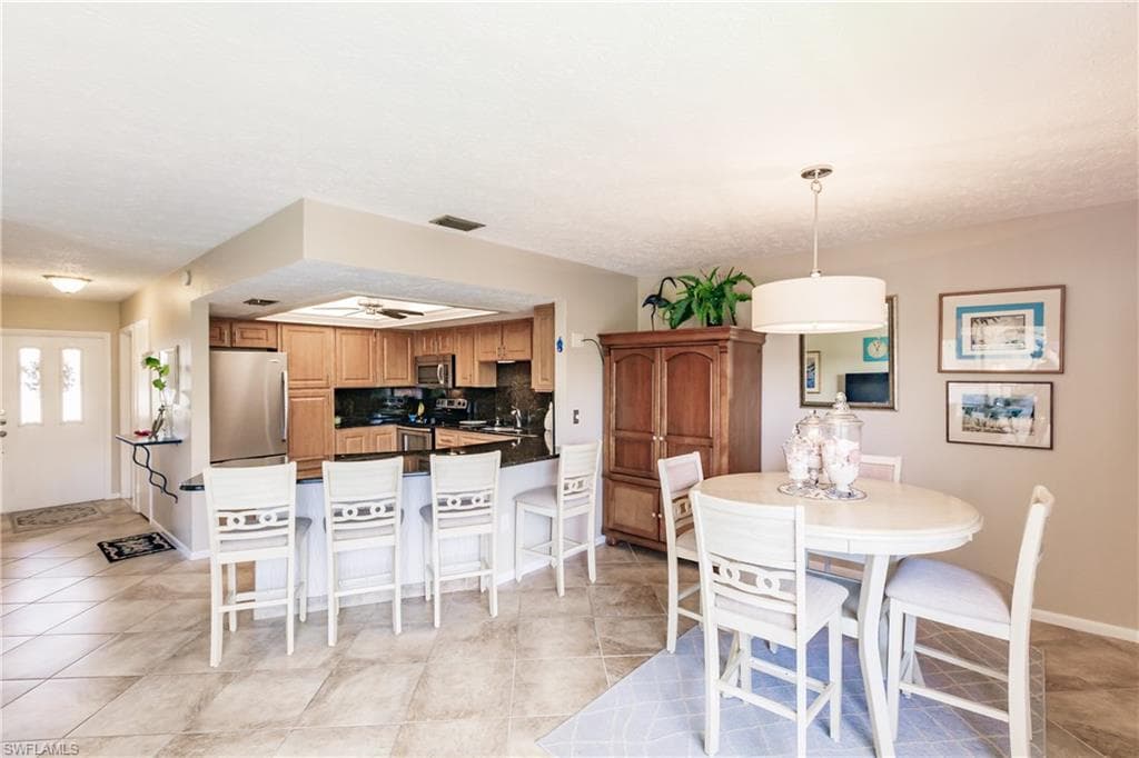 1304 Miramar ST # 204, CAPE CORAL FL 33904-8
