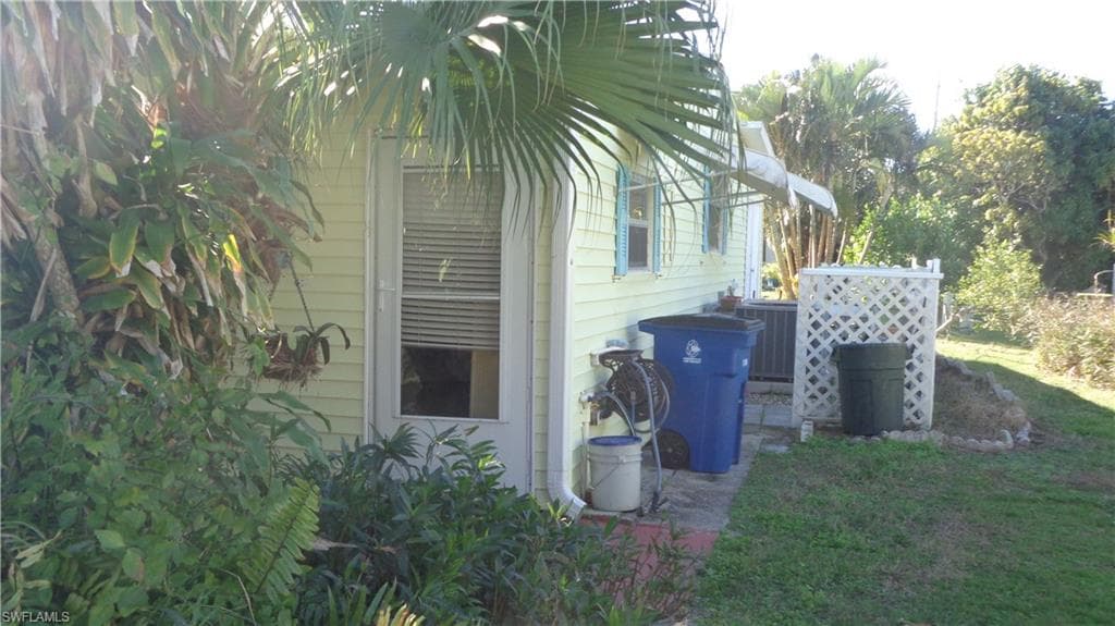 7696 Helen RD, BOKEELIA FL 33922-5