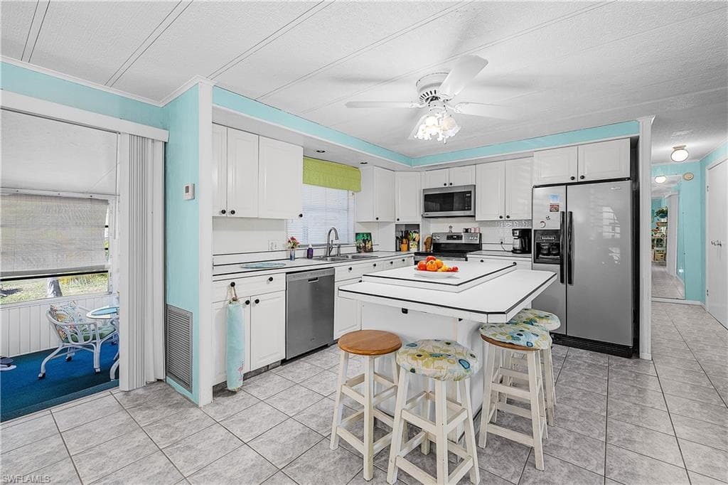 7696 Helen RD, BOKEELIA FL 33922-25