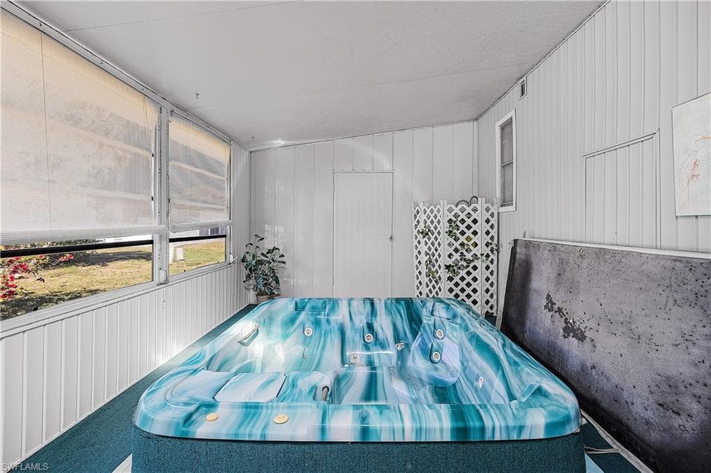 7696 Helen RD, BOKEELIA FL 33922-29
