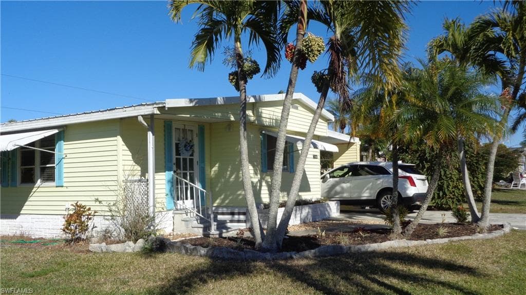 7696 Helen RD, BOKEELIA FL 33922-10