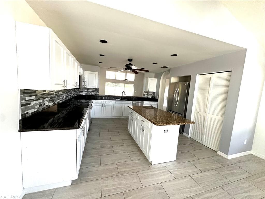 10590 Landau LN, BONITA SPRINGS FL 34135-15