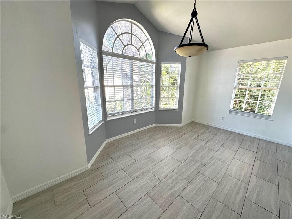 10590 Landau LN, BONITA SPRINGS FL 34135-10