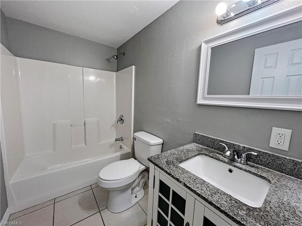 15206 Stringfellow RD # 4, BOKEELIA FL 33922-20