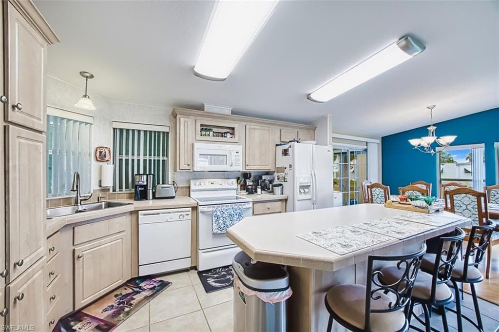 45 San Remo CIR, NAPLES FL 34112-12