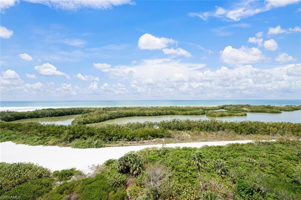 320 Seaview CT # 610, MARCO ISLAND FL 34145-33