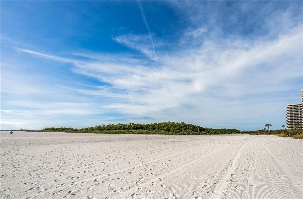 320 Seaview CT # 610, MARCO ISLAND FL 34145-30