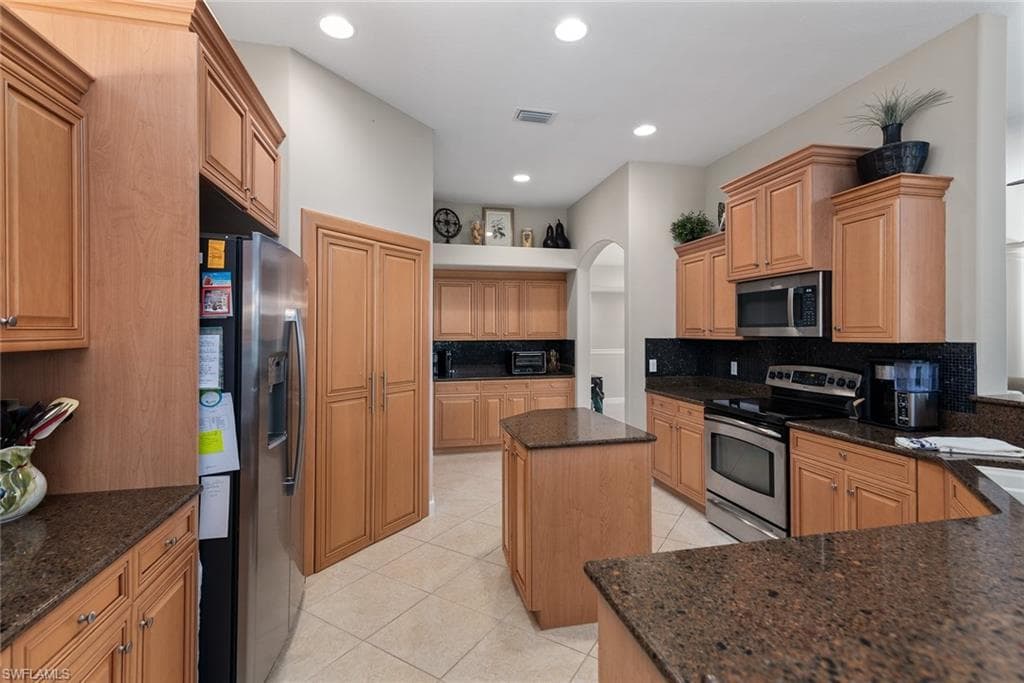 8583 Via Lungomare CIR # 201, ESTERO FL 33928-9