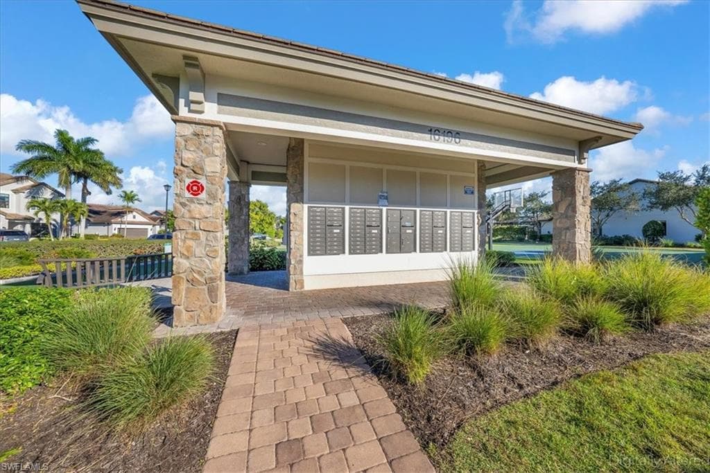 16367 HALBERRY LN, NAPLES FL 34110-48