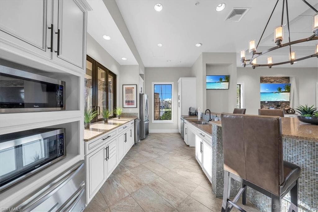 16367 HALBERRY LN, NAPLES FL 34110-40