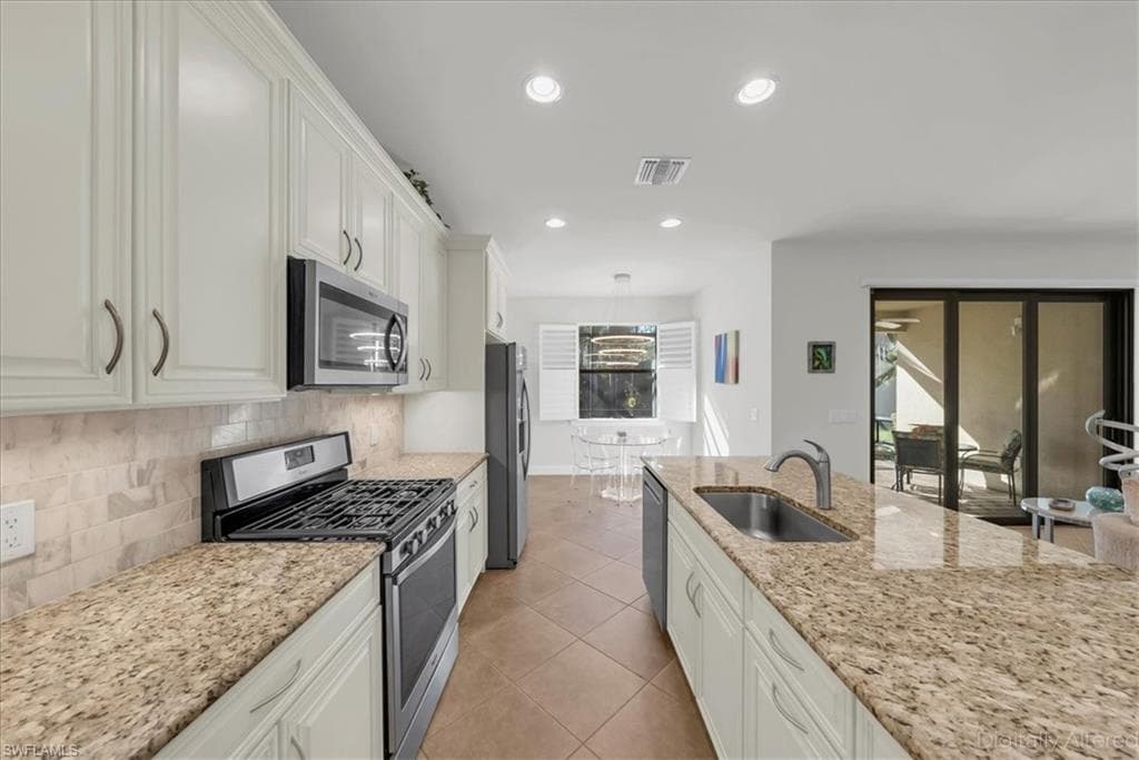 16367 HALBERRY LN, NAPLES FL 34110-10