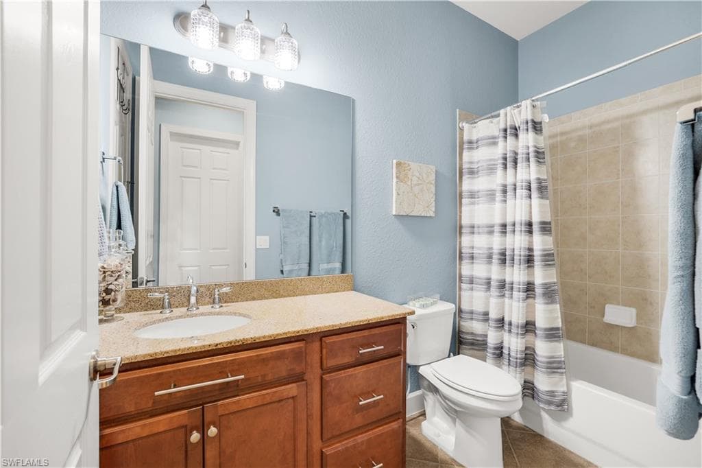 9383 Copper Rock CT, NAPLES FL 34120-19