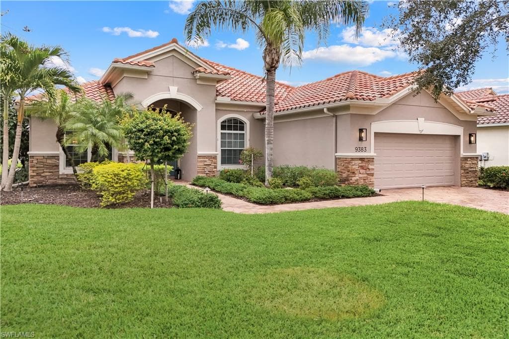 9383 Copper Rock CT, NAPLES FL 34120-34