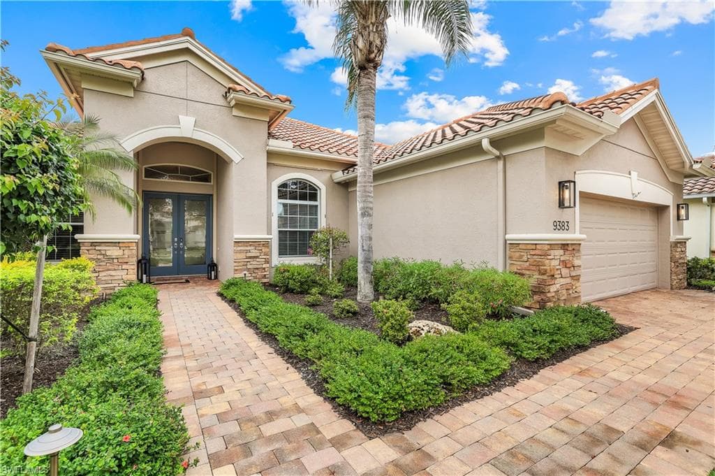 9383 Copper Rock CT, NAPLES FL 34120-3