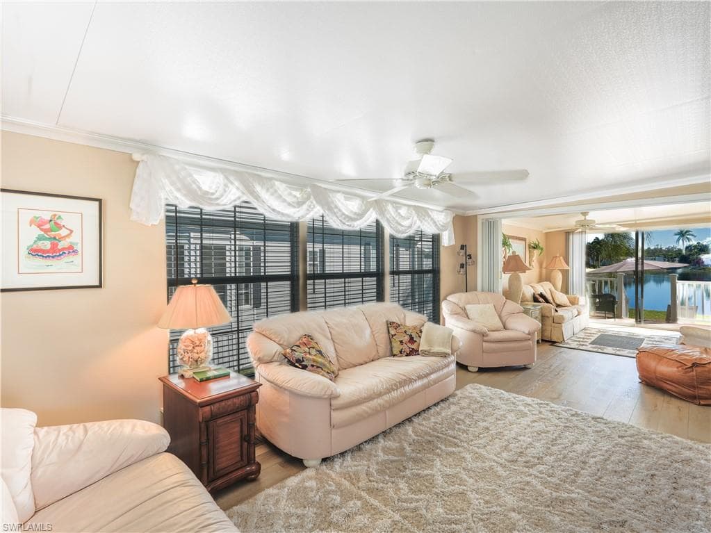 2048 Crystal Lake DR, NAPLES FL 34120-19