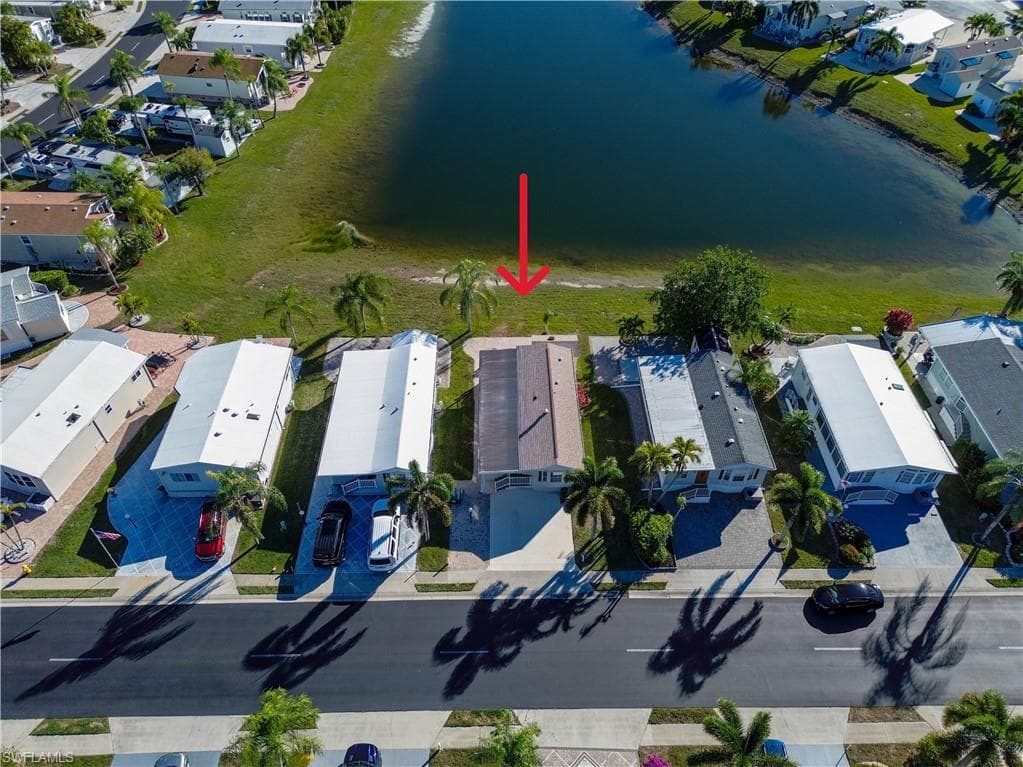 2048 Crystal Lake DR, NAPLES FL 34120-49