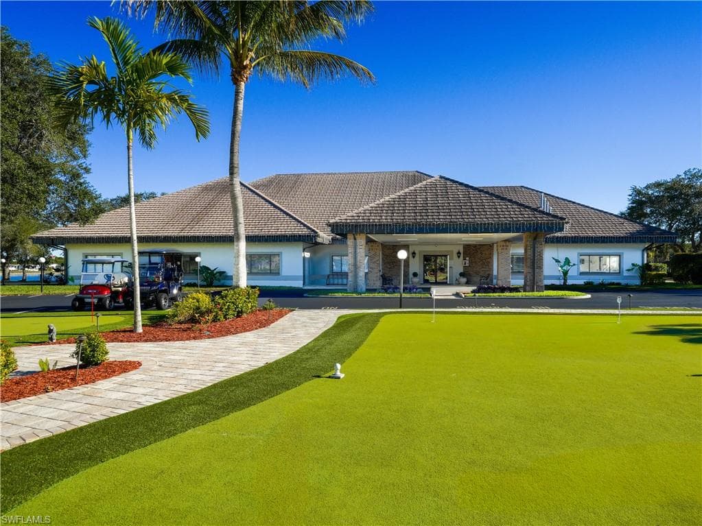 2048 Crystal Lake DR, NAPLES FL 34120-36