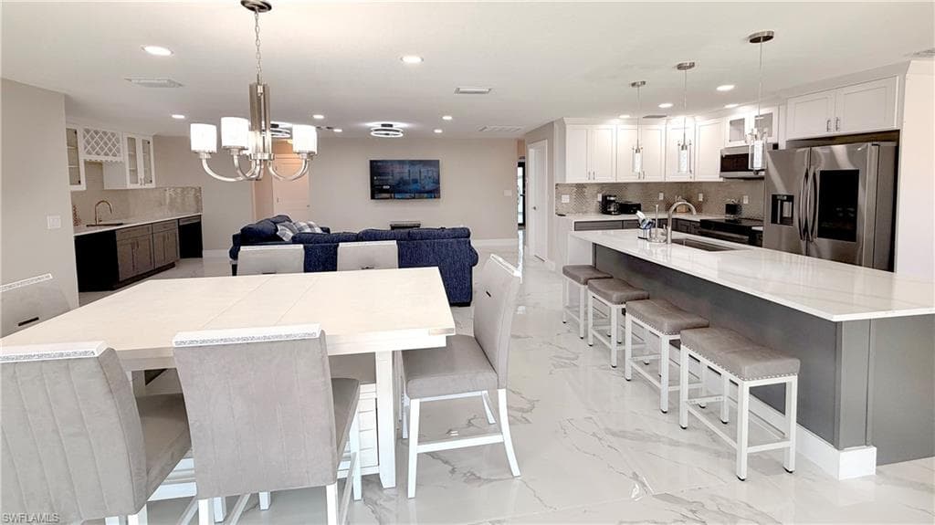 201 Randy LN, FORT MYERS BEACH FL 33931-26