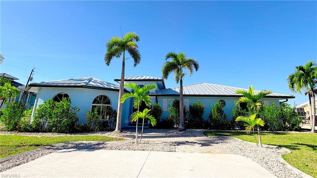 201 Randy LN, FORT MYERS BEACH FL 33931-1