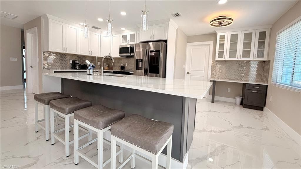 201 Randy LN, FORT MYERS BEACH FL 33931-10