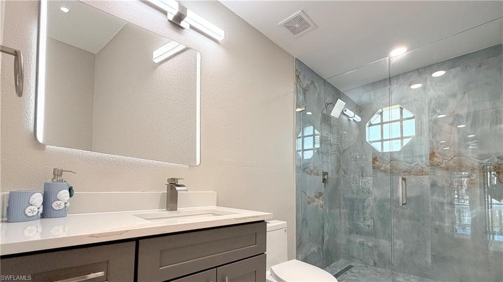 201 Randy LN, FORT MYERS BEACH FL 33931-18