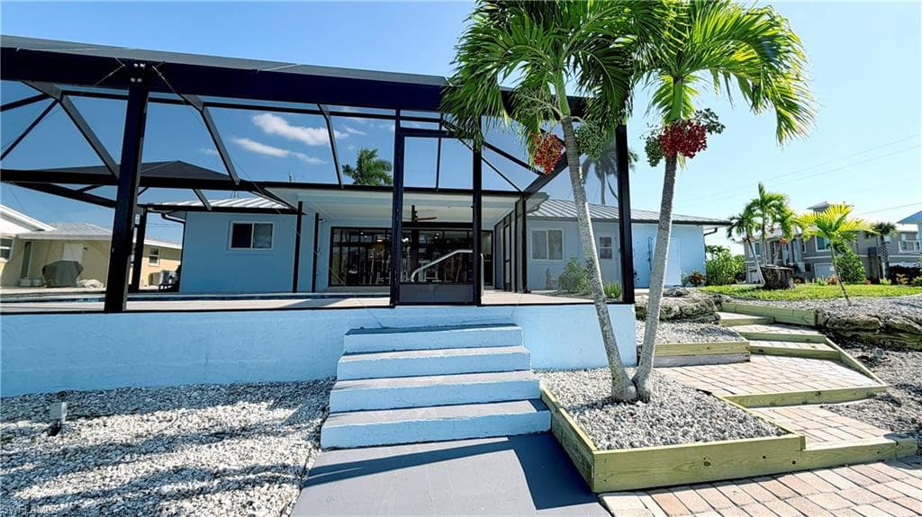 201 Randy LN, FORT MYERS BEACH FL 33931-39