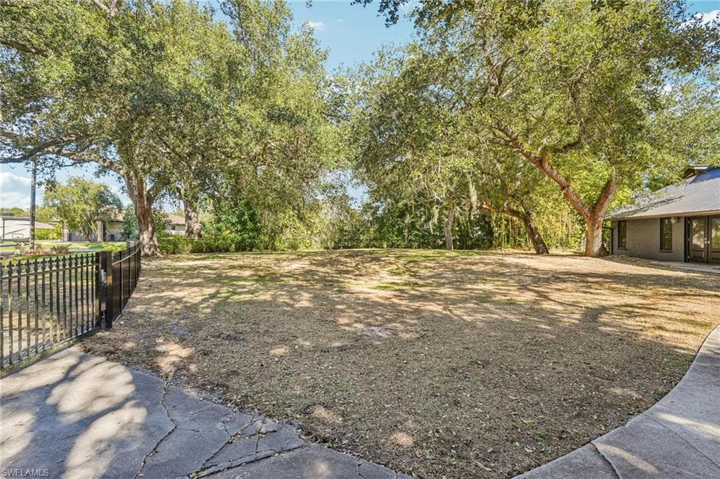 7280 Pelas CIR, NORTH FORT MYERS FL 33917-3