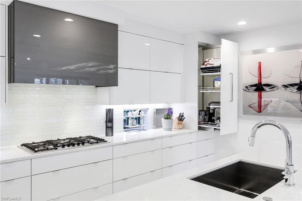 1135 3rd AVE S # 210, NAPLES FL 34102-12